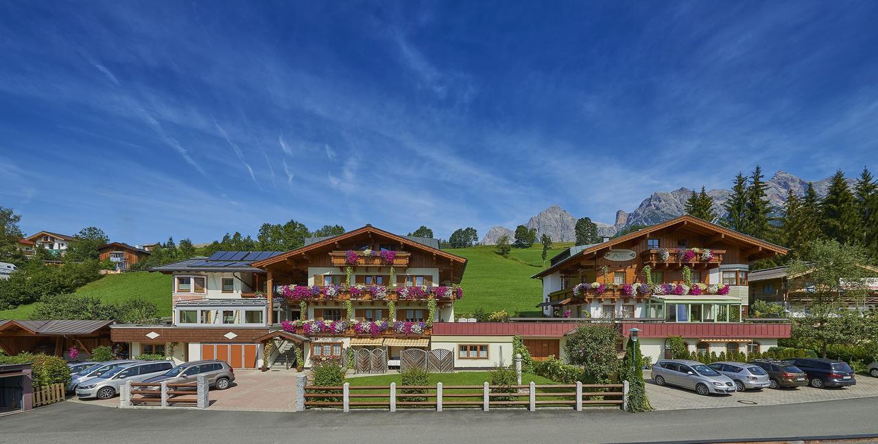 Pension & Appartements Anny Maria Alm am Steinernen Meer Buitenkant foto