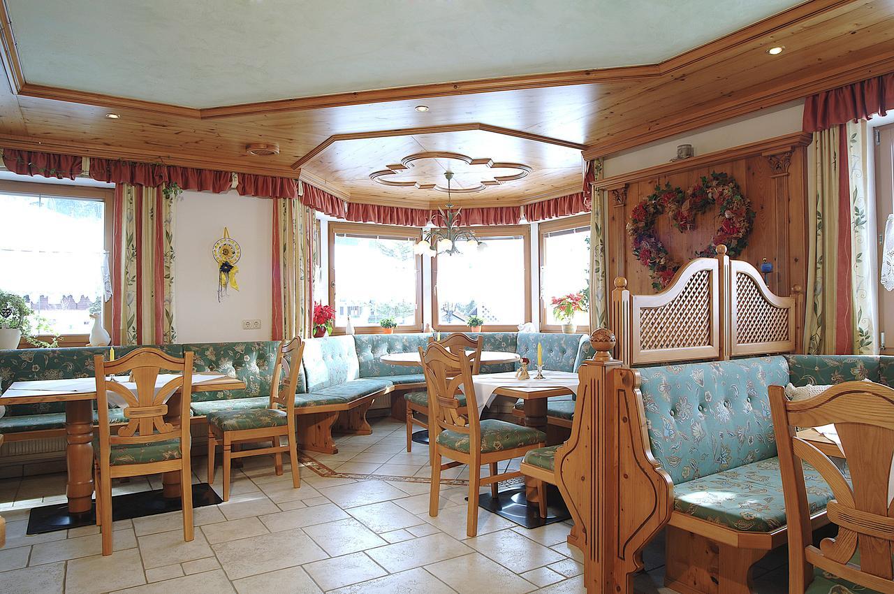 Pension & Appartements Anny Maria Alm am Steinernen Meer Buitenkant foto