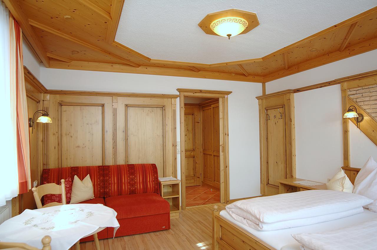 Pension & Appartements Anny Maria Alm am Steinernen Meer Buitenkant foto