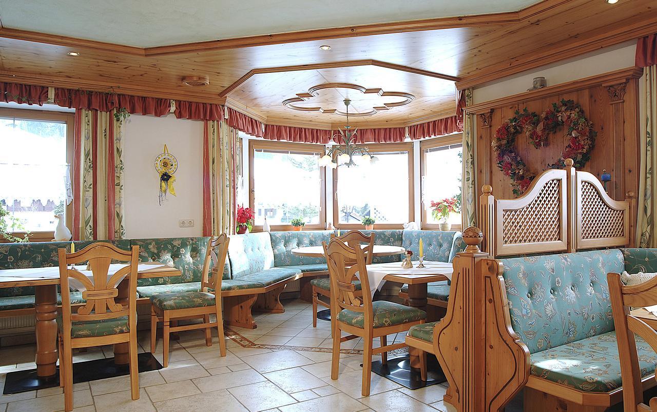 Pension & Appartements Anny Maria Alm am Steinernen Meer Buitenkant foto
